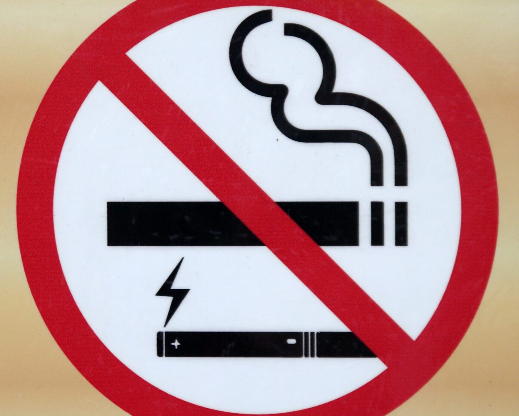 Rökning och vejping förbjudet